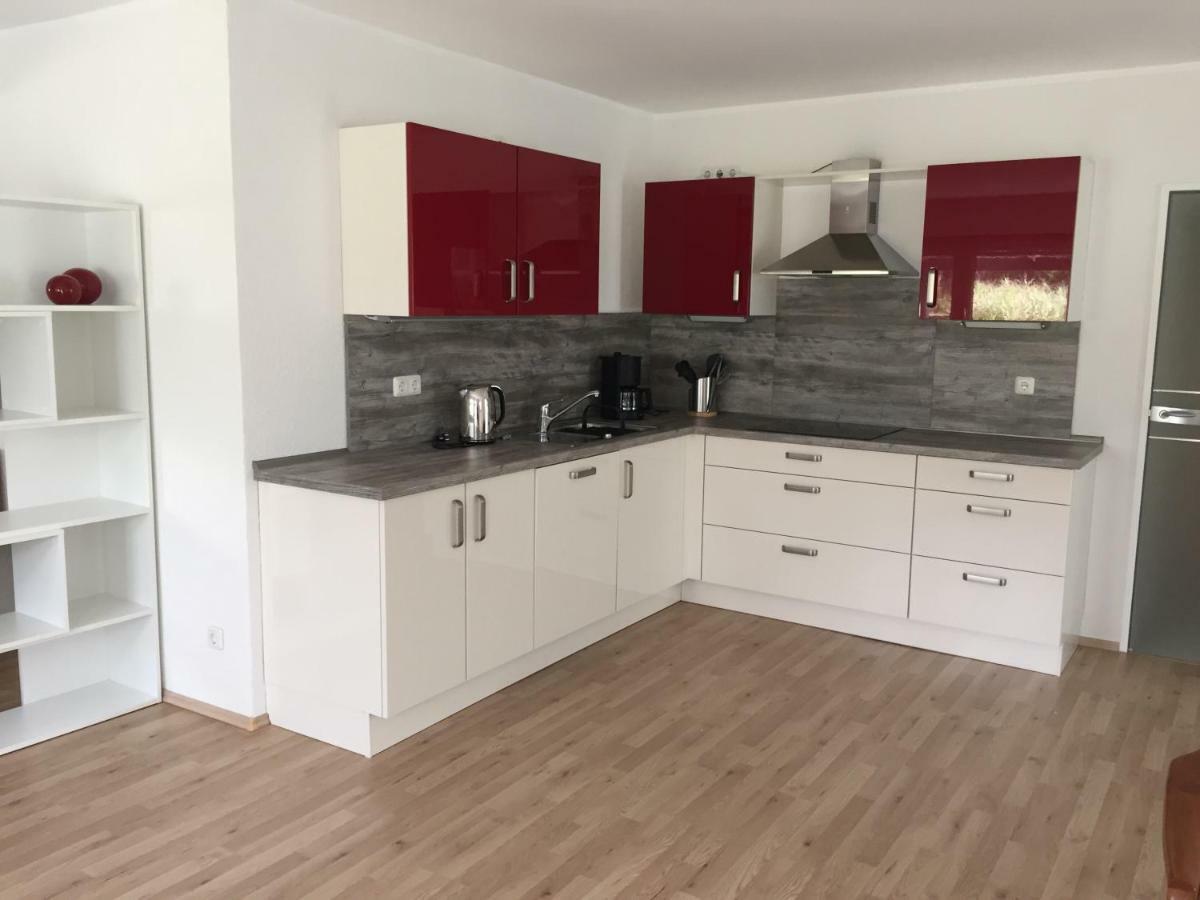 Ruhige Souterrainwohnung Леверкузен Екстериор снимка