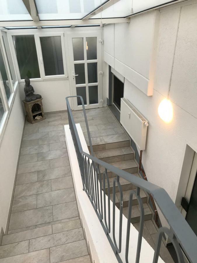 Ruhige Souterrainwohnung Леверкузен Екстериор снимка