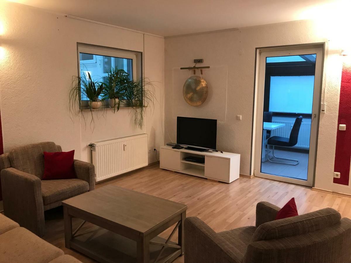 Ruhige Souterrainwohnung Леверкузен Екстериор снимка