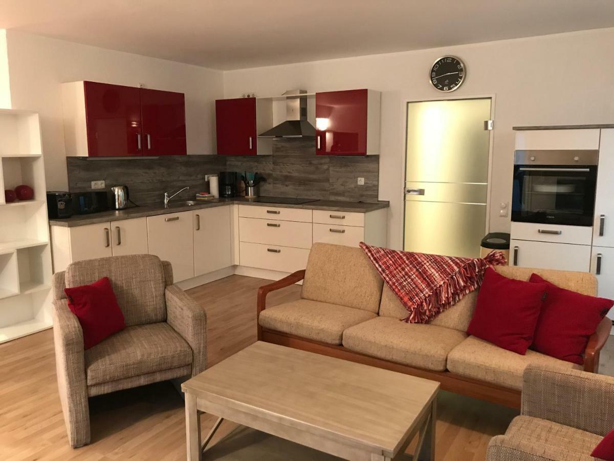 Ruhige Souterrainwohnung Леверкузен Екстериор снимка